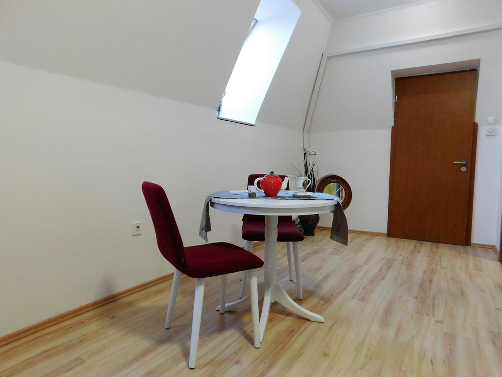 Tulipan Apartman Balatonalmádi Екстериор снимка